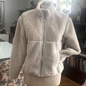 2 Sherpa-like jackets